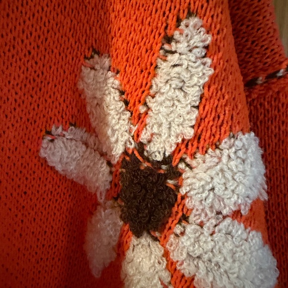 POL Orange V-Neck Sweater with White Floral Design - Picture 2 of 4